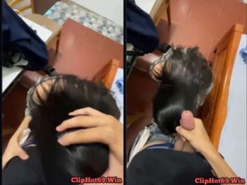 Bắt em bú lúc cán